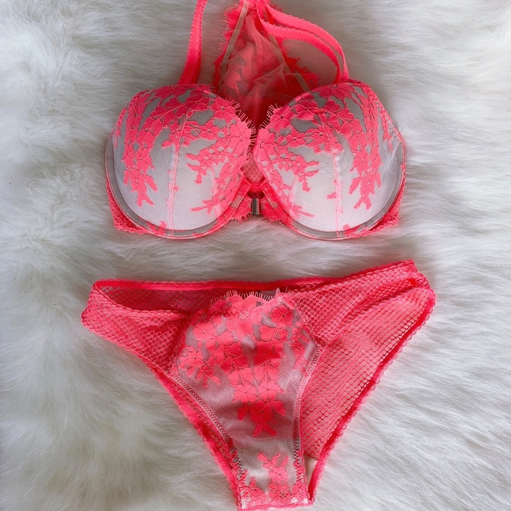 Victoria secret bra set